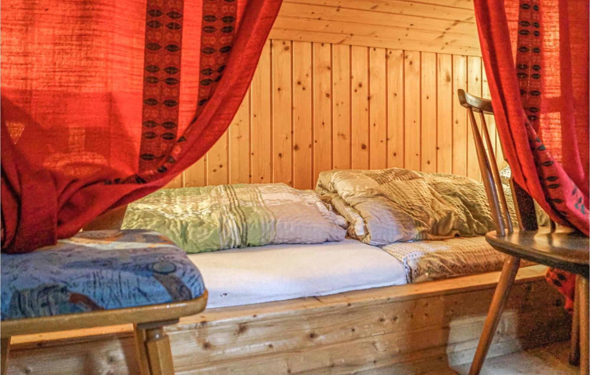 1 Bedroom Cozy Apartment In Hinterburg Exterior foto